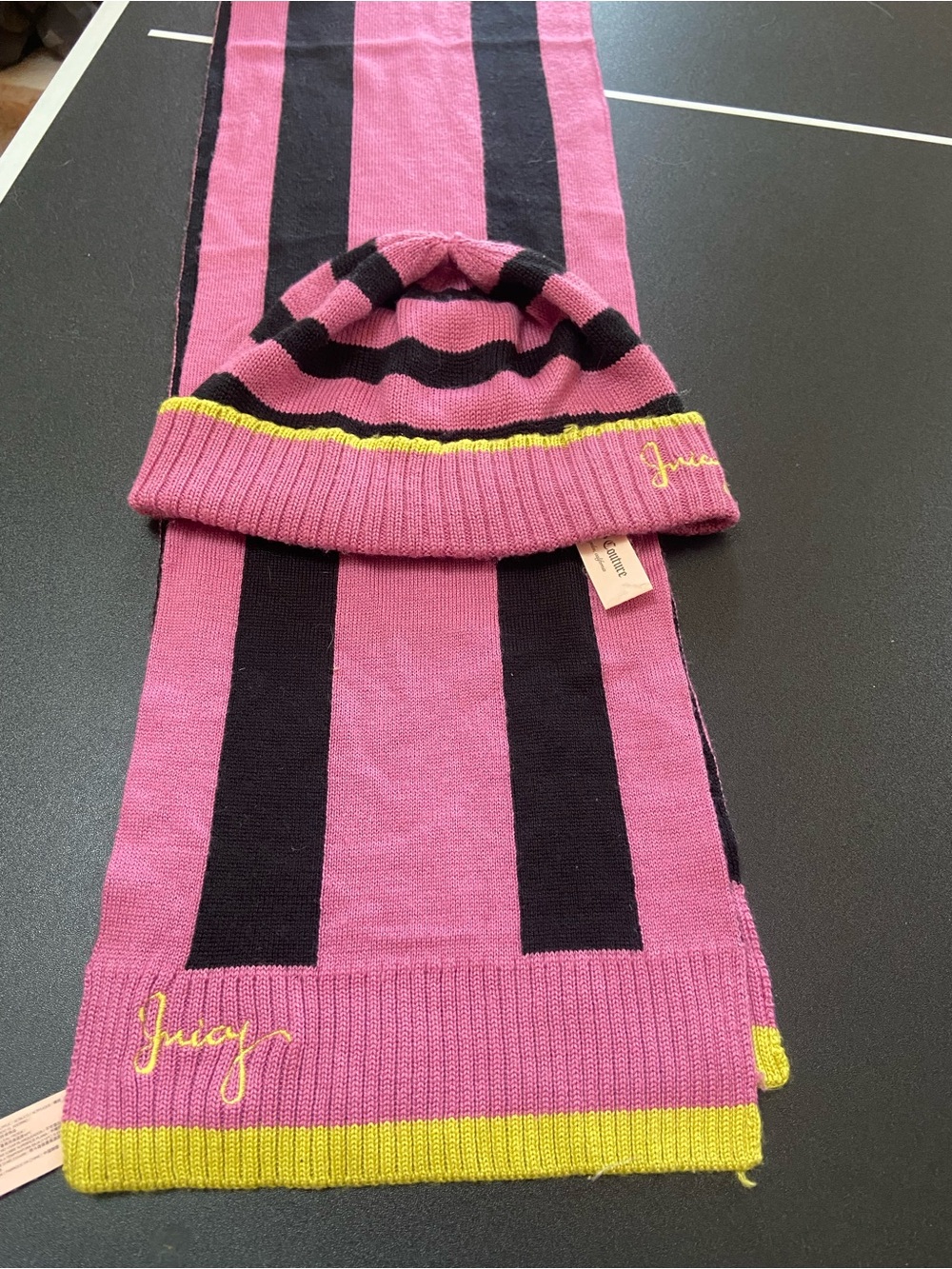 Juicy couture wool hat scarf set